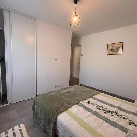 Appartement Avec Jardin à Saint-raphaël *