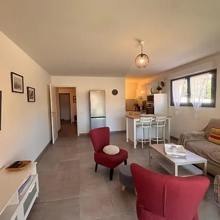 Appartement Avec Jardin à Saint-raphaël